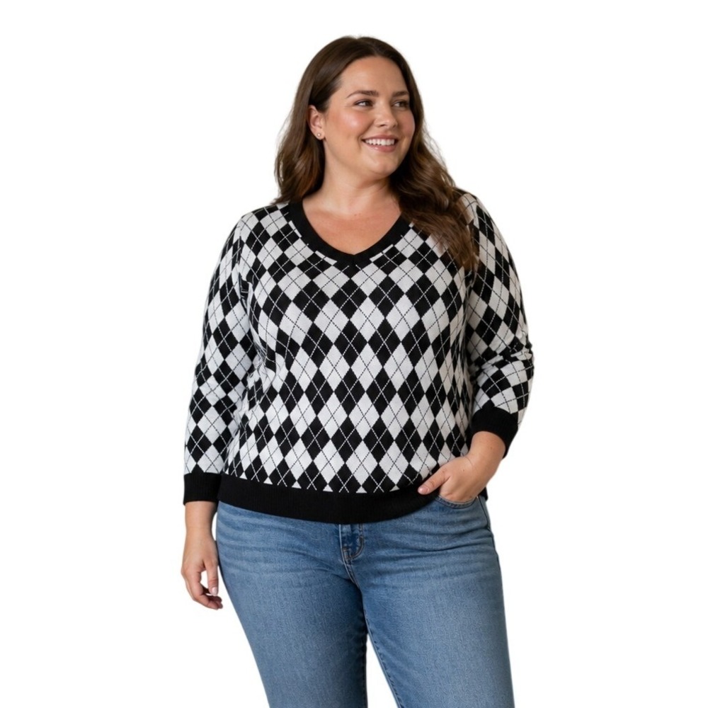 Torrid Argyle Pullover Sweater V Neck Black White Knit Womens Size 2 (18-20)